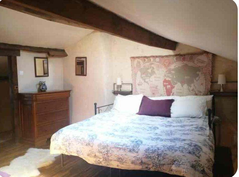Traditional Stone Cottage Condac Екстер'єр фото